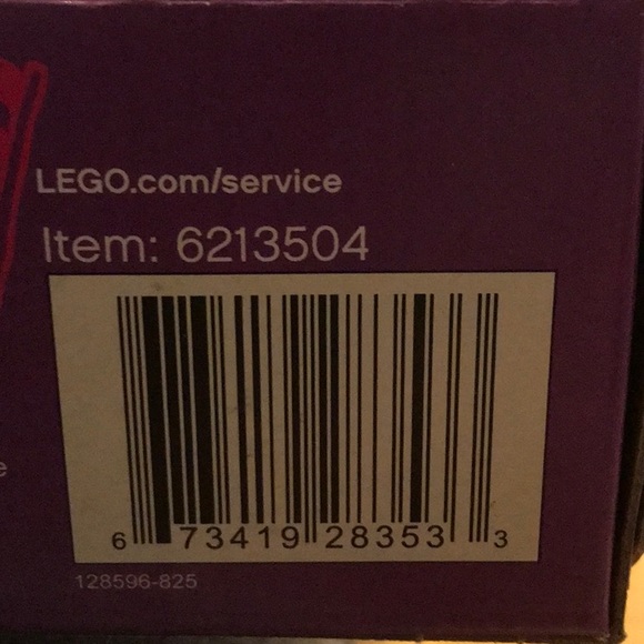 NIB Lego Friends Drifting Diner - Picture 3 of 3